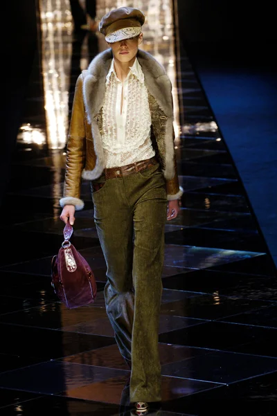 Look 18